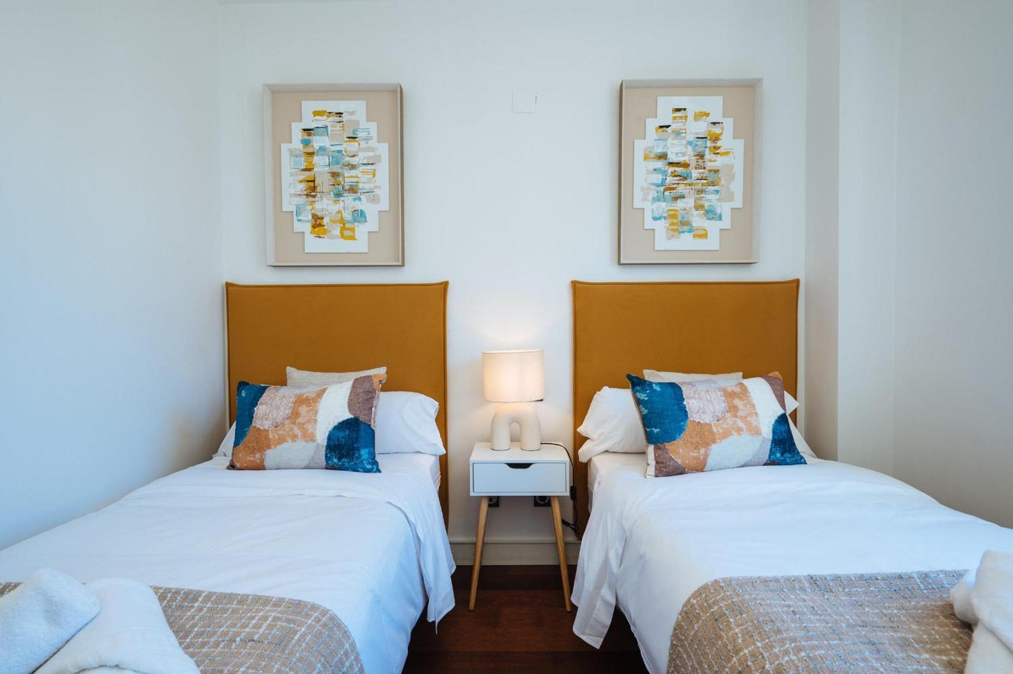 San Bernardo Home Free Parking Siviglia Esterno foto